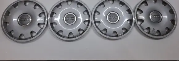 Audi A6 S6 C5 4B R16 wheel hub/cap/trim 4B0601147C