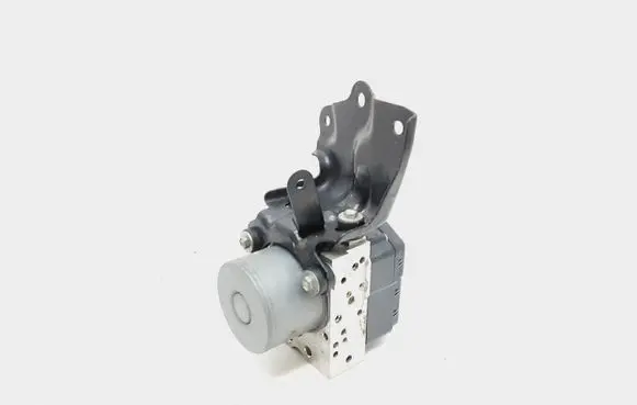 Toyota RAV 4 (XA40) ABS Pump 445400R131 895410R051