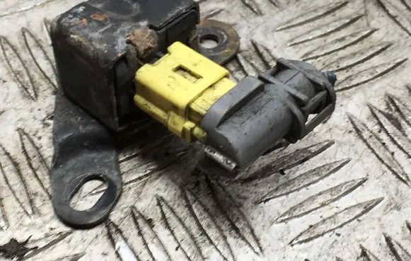 Toyota Corolla E120 E130 Airbag deployment crash/impact sensor 1876005680 891731304