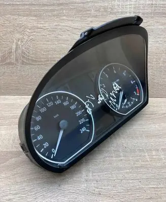 BMW 1 E81 E87 Speedometer (instrument cluster) 6974645 1024932