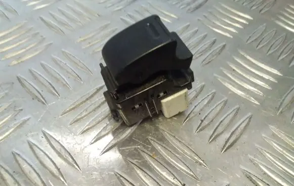Toyota Prius (XW20) Electric window control switch