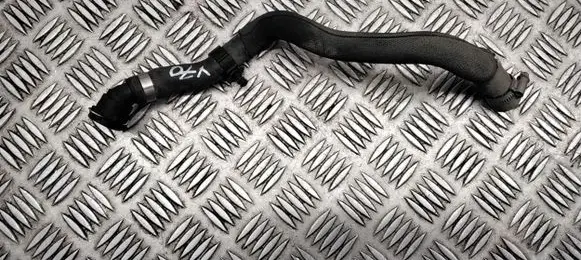 Volvo V70 Engine coolant pipe/hose 31368660