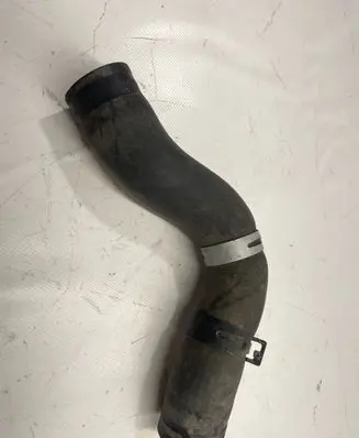 Subaru Outback (BS) Engine coolant pipe/hose
