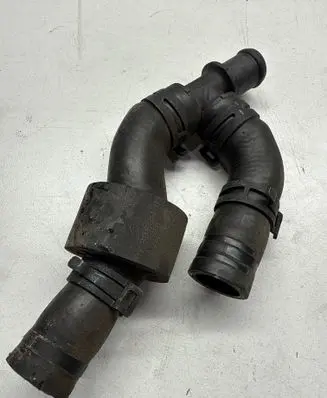 Audi A4 S4 B7 8E 8H Engine coolant pipe/hose
