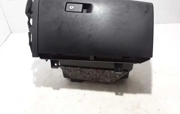 Volvo V60 Glove box 30755651