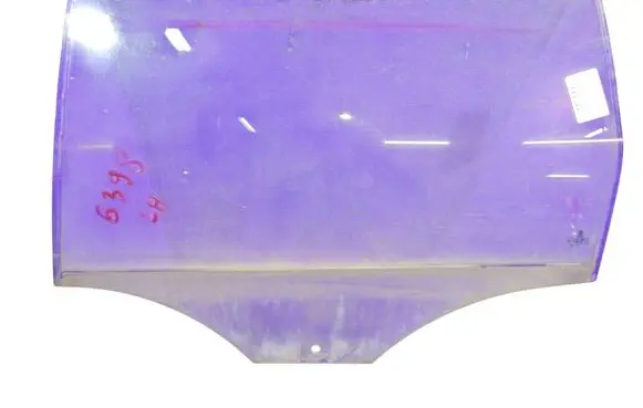 Volkswagen PASSAT B6 Front door window glass four-door