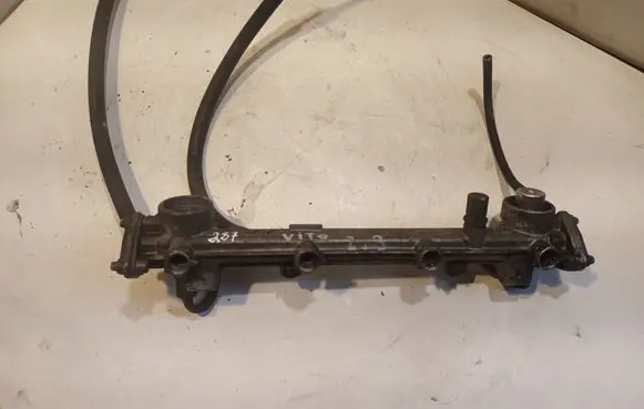 Mercedes-Benz Vito Viano W638 Fuel main line pipe 1110780745