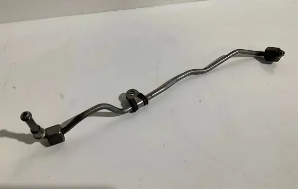 Mercedes-Benz E W212 Fuel injector supply line/pipe 