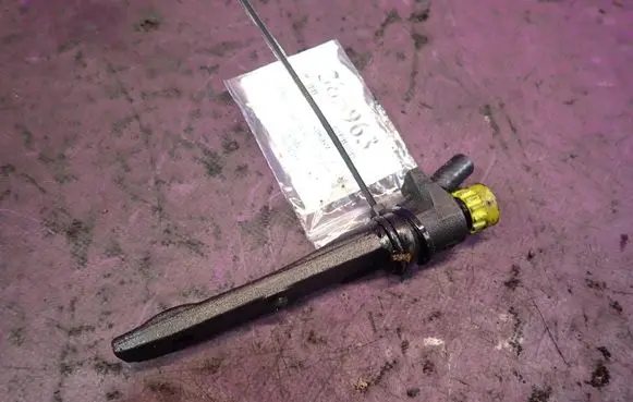 Opel Vectra C Fuel injector 