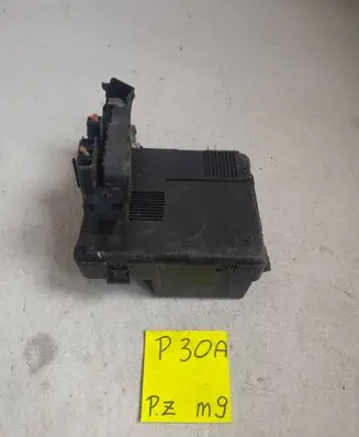 Renault Megane II Fuse box set 8200306031A