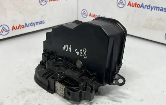 BMW 1 E81 E87 Front door lock 7167068 51217167068 7202146