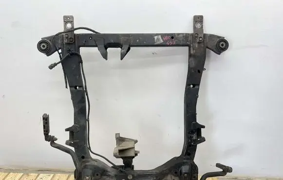 Opel Zafira C Front subframe