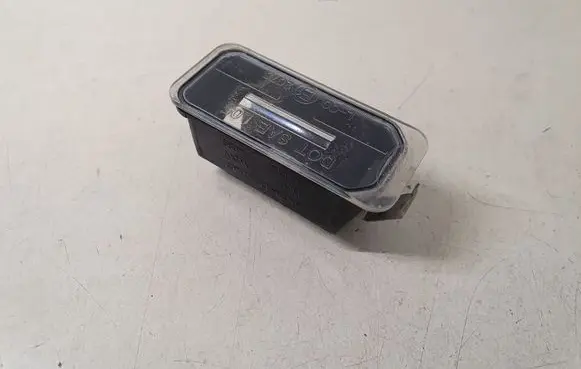 Ford S-MAX Number plate light 6M2A13550AB