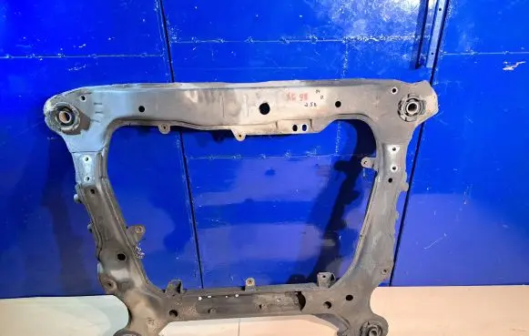 Volvo XC90 Front subframe 30776400 31277153