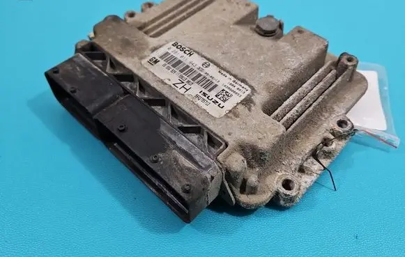 Opel Astra H Engine control unit/module ECU 0281011943 IMPRK1518965