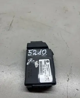 Volkswagen PASSAT CC Other control units/modules H01S0001 3C8919965