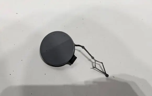 Volkswagen Golf VIII Front tow hook cap/cover 5H0807241