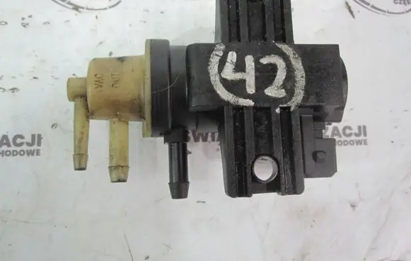 Renault Trafic III (X82) Turbo solenoid valve 149566740R
