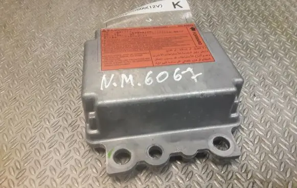 Nissan Murano Z50 Airbag control unit/module 98820CC000