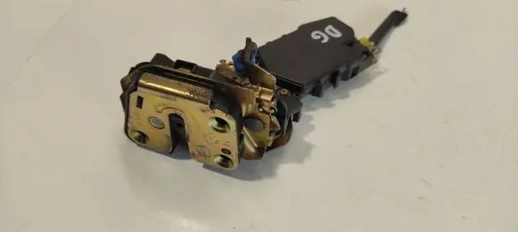 Subaru Outback Rear door lock