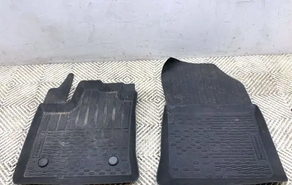 Renault Express Interior carpet 749029672R