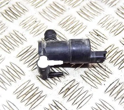 Peugeot 2008 II Windscreen/windshield washer pump 9825893480