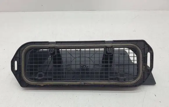 Volvo XC40 Dash center air vent grill 31479507