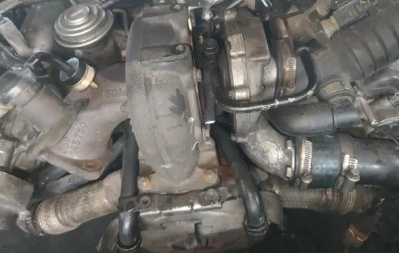 Volkswagen PASSAT B5.5 Turbo 059145701c 4541352