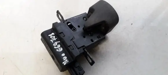 Renault Scenic I Tailgate/trunk/boot lock/catch/latch 7700430941