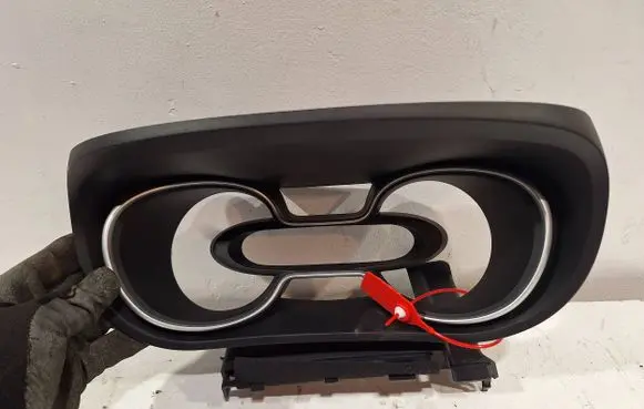 Renault Trafic III (X82) Dashboard trim 681010993R