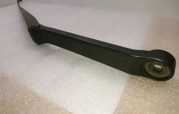 Nissan X-Trail T30 Front wiper blade arm 288818H900