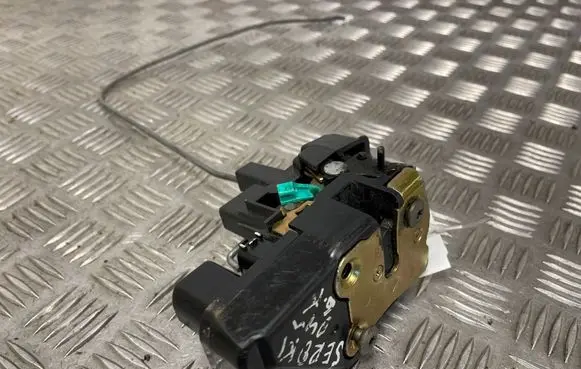 Jeep Grand Cherokee (WJ) Rear door lock