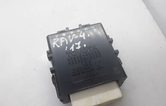 Toyota RAV 4 (XA40) Window wiper relay 8594042030 4230002080