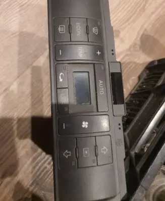 Audi A4 S4 B5 8D Climate control unit 8D0820043M 5HB00790805 H344580002