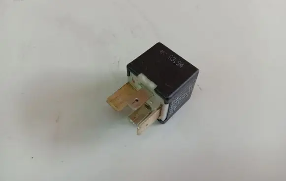 Audi 80 90 S2 B4 Other relay 899511