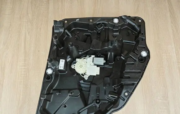 BMW X6 G06 Rear window lifting mechanism without motor 5A3EB46 9450071