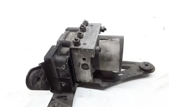 Renault Megane II ABS Pump 0265281300 8200038695