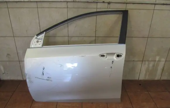 Toyota Corolla E160 E170 Front door