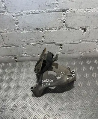 Volkswagen Amarok Engine mount bracket 03L199308E