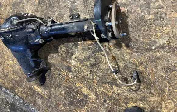 Mitsubishi L200 Front axle beam E115X060