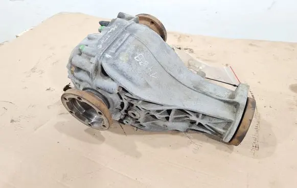 Audi A5 8T 8F Rear differential 3R01 0AR525083B 2300160P