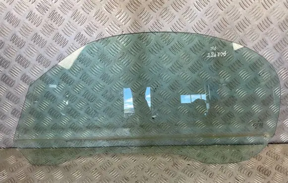 Porsche Cayman 987 Front door window/glass (coupe) 