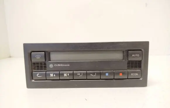 Volkswagen PASSAT B5 Climate control unit 3B1907044D 2400016303