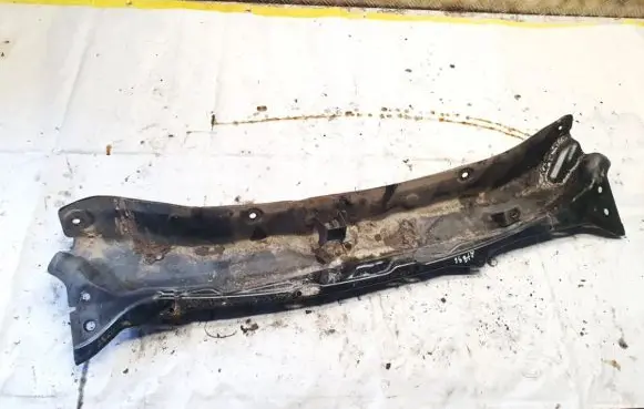 Mazda CX-7 Wiper trim