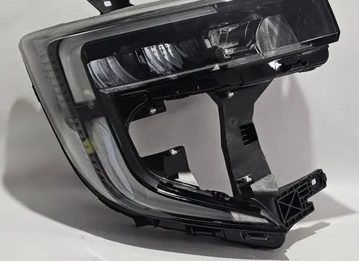 Renault Master III Headlight/headlamp 260106174R