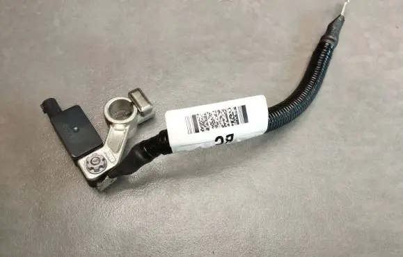 Volkswagen Amarok II Negative earth cable (battery) ML3T10C652BA