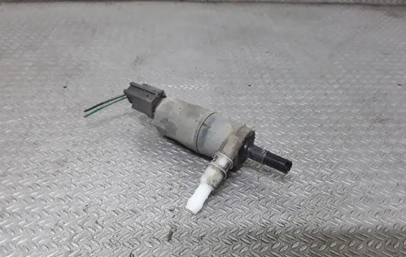 Ford Mondeo Mk III Headlight washer pump 