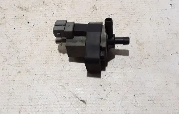 Porsche Panamera (970) Turbo solenoid valve 72268701