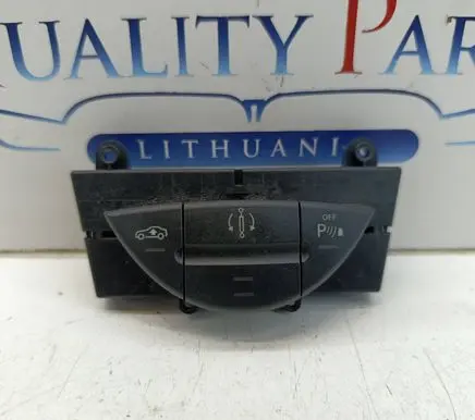 Mercedes-Benz CLS C219 Parking (PDC) sensor switch 2118217058