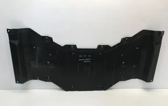 Center/middle under tray cover